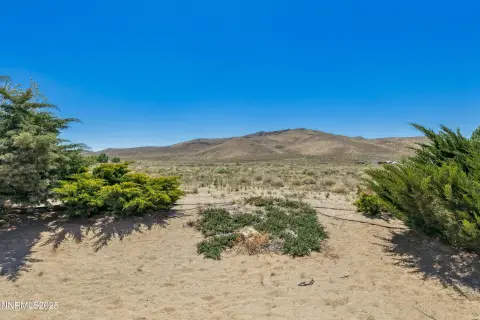 Yerington Land with Mountain Views
