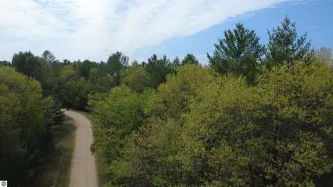 Land with Lake Access