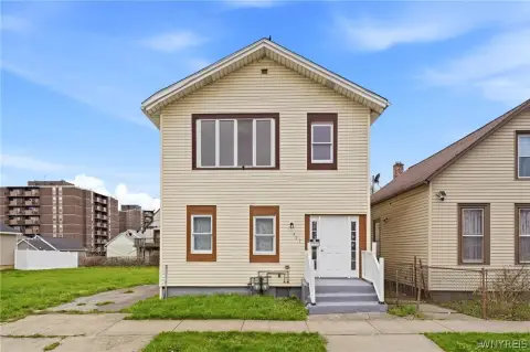 West Side Duplex with Parking