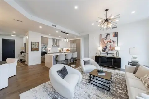 Luxury Atlanta Condo with Leasing Permit