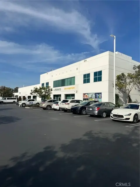 Tustin Mixed-Use Commercial Building