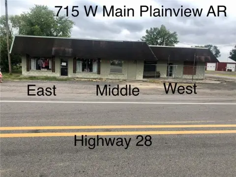 Versatile Commercial Building in Plainview