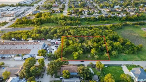 Half-Acre Land Opportunity in Dallas