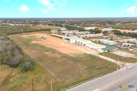 Victoria Industrial Property on Houston Highway