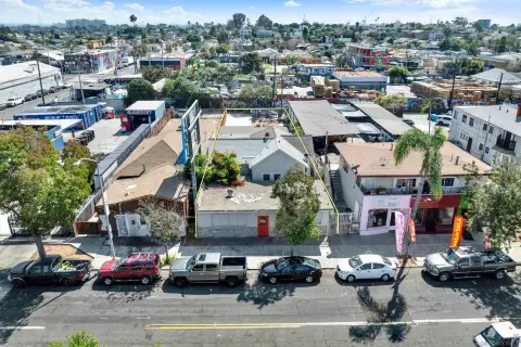 Mixed-Use Property with Commercial Building