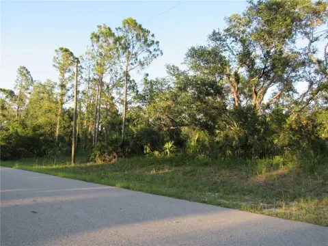 Residential Land in North Port