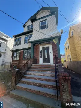 3-Unit Triplex