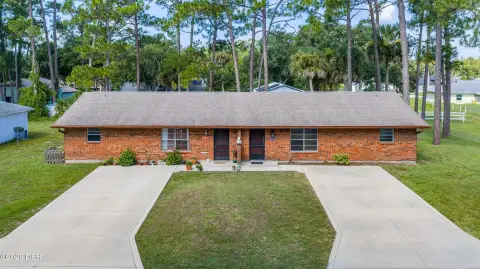 Block Duplex with Screened Porches