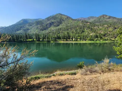 Waterfront Land in Plains, Montana