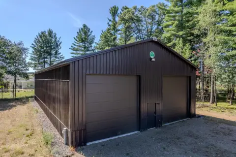 Warehouse with Overhead Doors