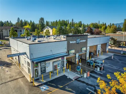 Touchless Car Wash with Self-Serve Bays