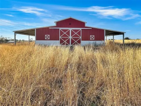 Improved Land in Blue Ridge, TX
