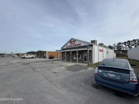 Freestanding Flex Building