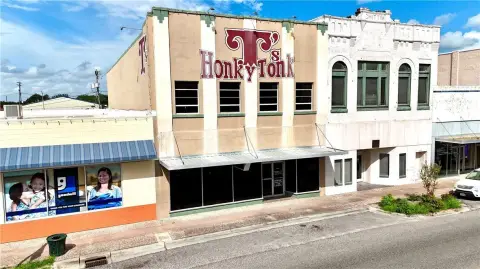 Downtown Beeville Two-Story Retail Bar