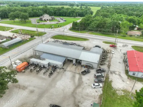 Marine Retail and Service Facility