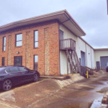 Mobile Warehouse & Office Space