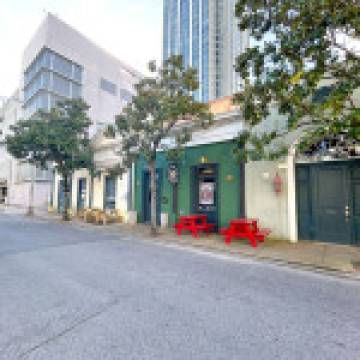 1,500 SF Turn-key Restaurant For Sale in Downtown Mobile