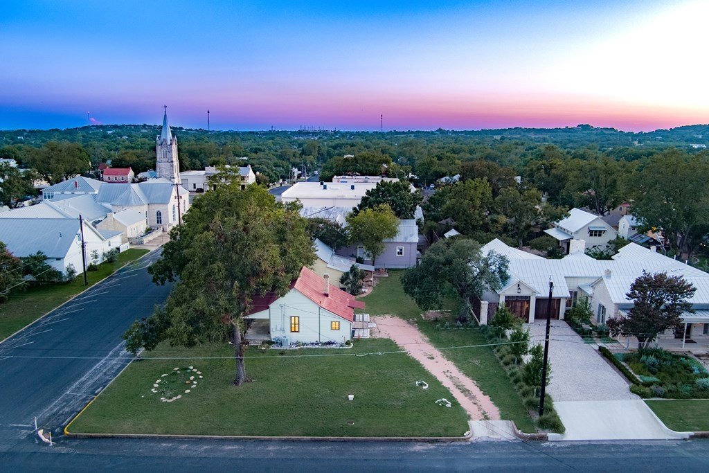 Commercial Lease - Fredericksburg, TX