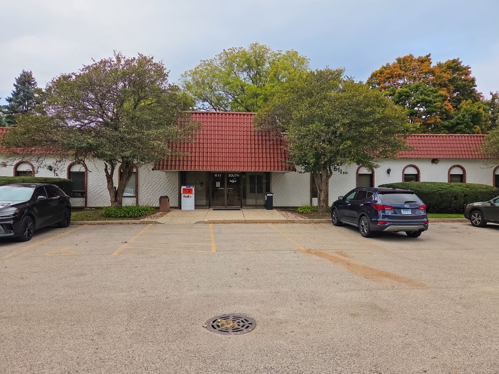 IL, Libertyville - S Milwaukee