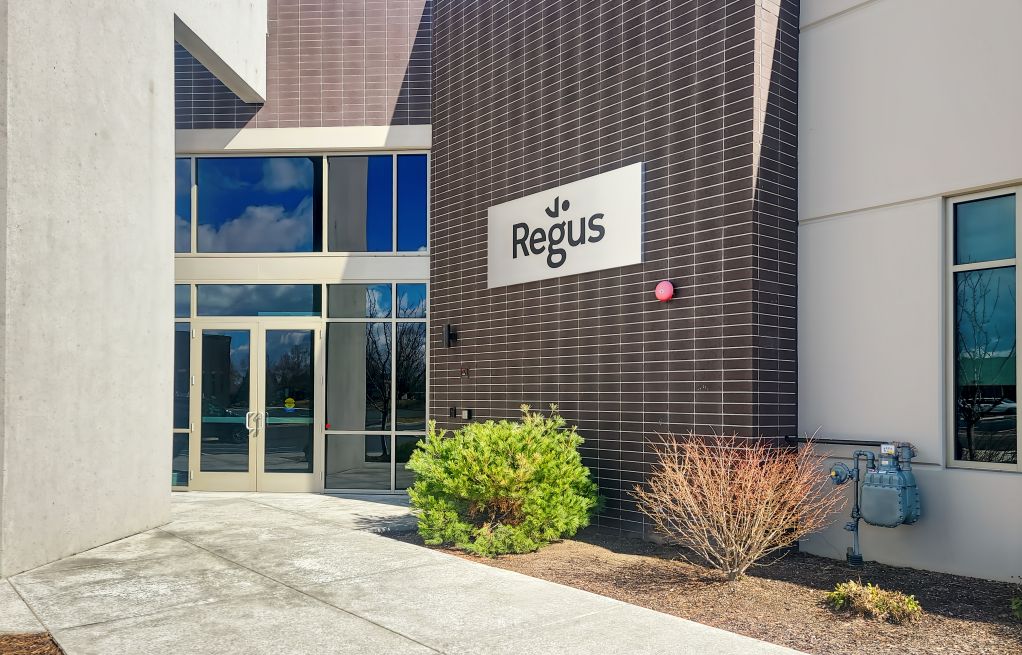 WA, Spokane Valley - E Mirabeau Pkwy