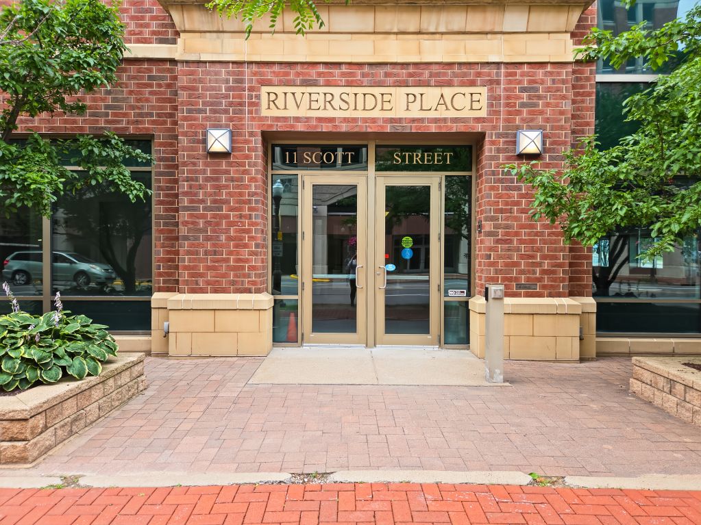 WI, Wausau - Scott St