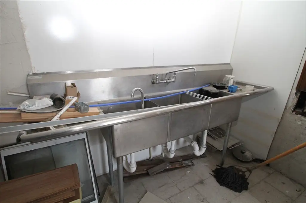 Picture 19