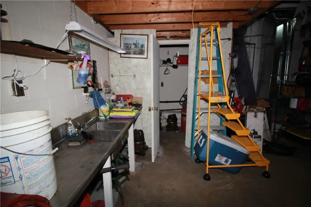 Picture 12