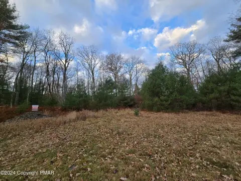 LAND - Milford, PA