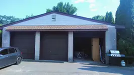 6 Car Garage/Warehouse For Rent