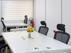 Serviced Offices with Business Support at CA, Burlingame - Hinckley Road. Contact us today to book a tour!