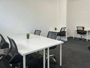 Fully Serviced Workspace Options at FL, Jacksonville - Baymeadows Road. Contact us today to book a tour!