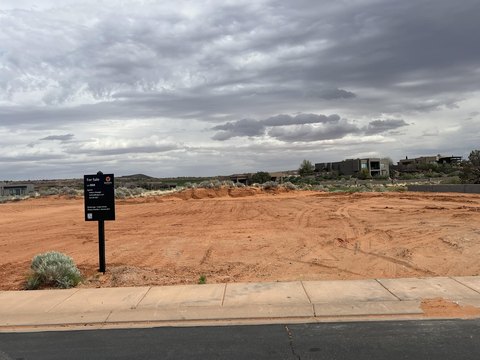 Land in Gated Golf Community