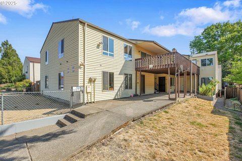 Meticulously Maintained Beaverton Fourplex