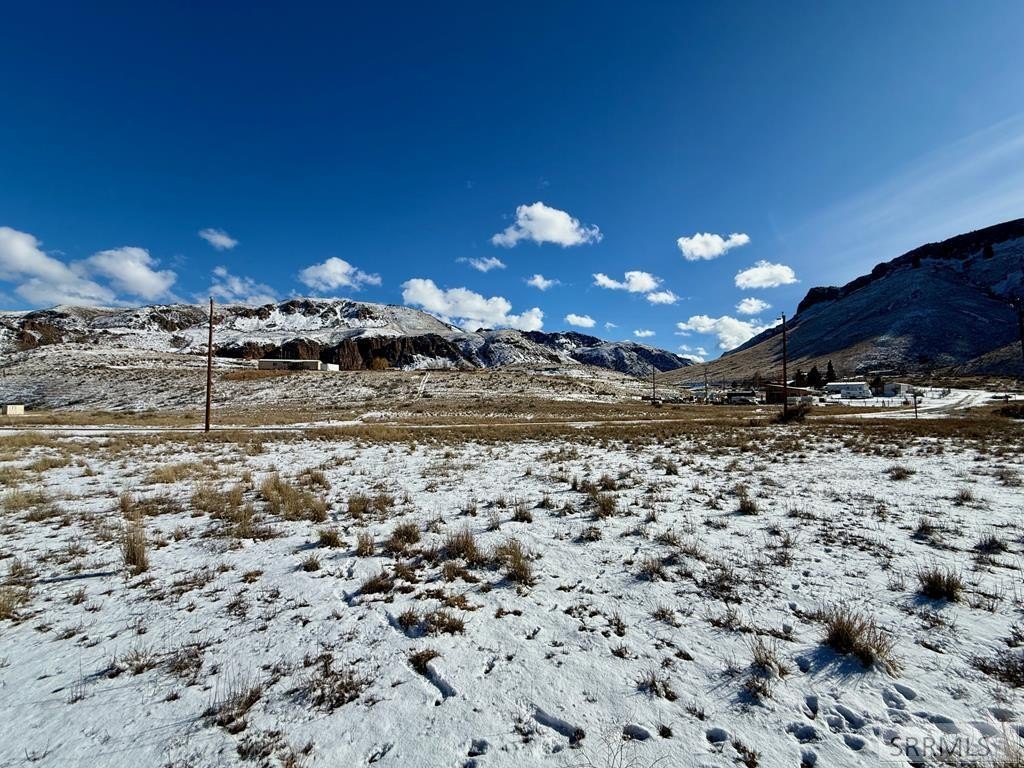 Land Near Salmon River Corridor