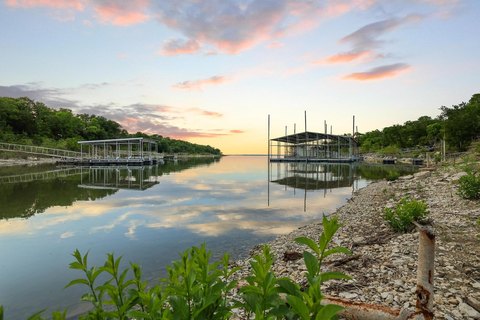Waterfront Land with Dockable Cove