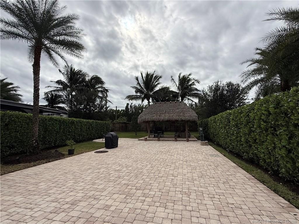 Spacious Lot in Jupiter Resort