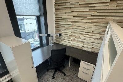 Furnished Office Space with Amenities