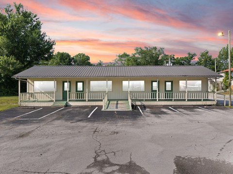 Clay City Commercial Property For Sale