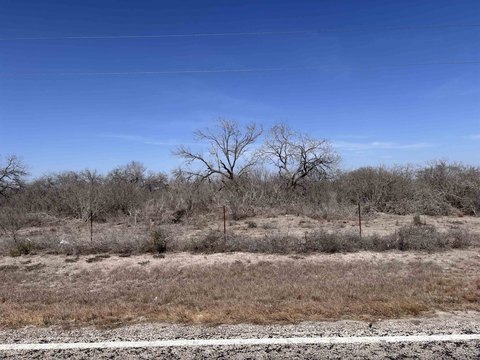 Unrestricted Farmland with Road Frontage