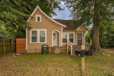 Remodeled Duplex Near Downtown Tyler