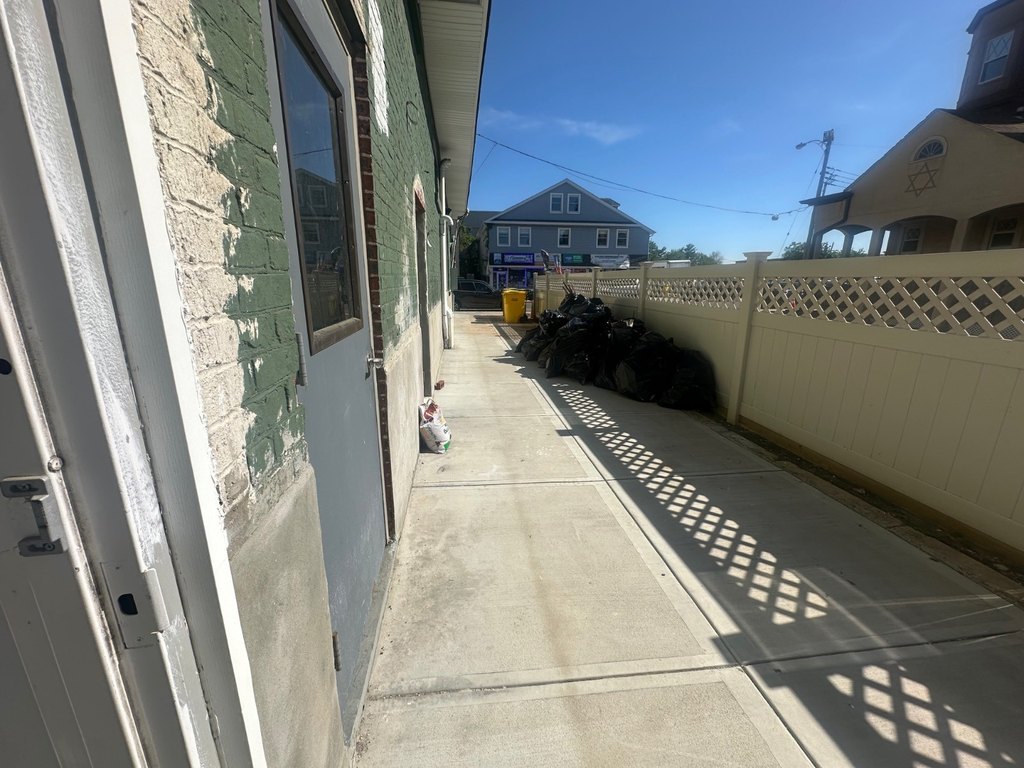 Picture 11