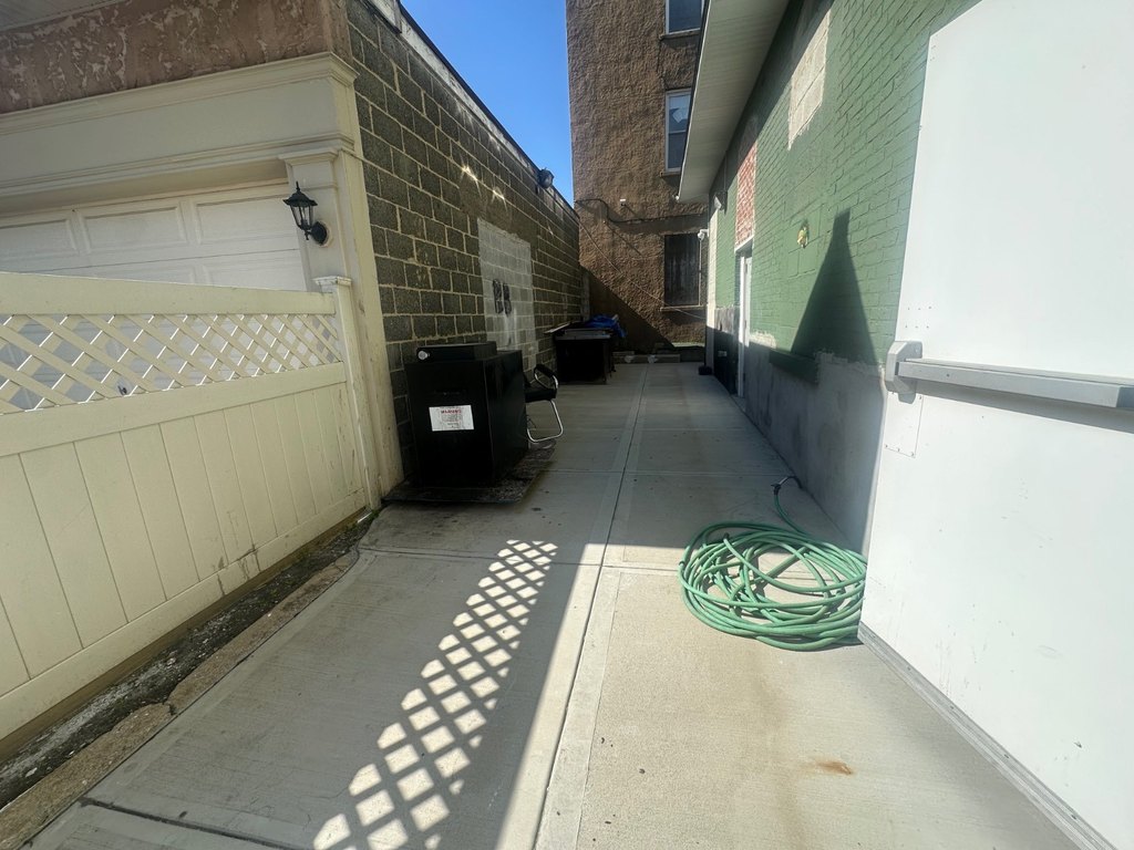 Picture 10