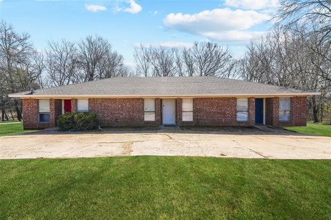 Paris, TX Triplex Investment