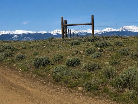 Mountain-View Cul-de-Sac Parcel