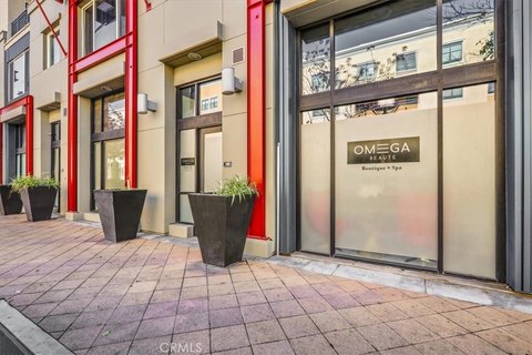 Long Beach Live/Work Opportunity