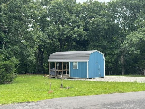 LAND - Altamont, MO