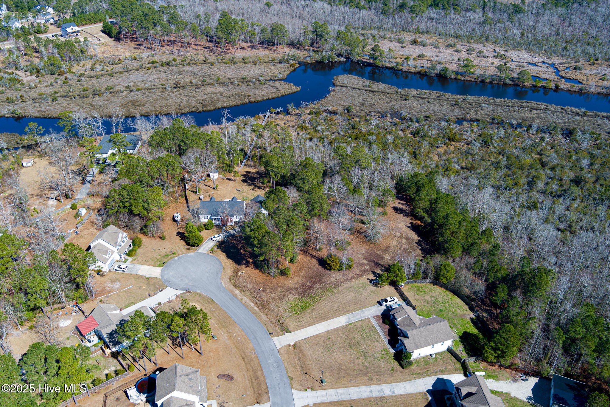 Water Access Land in Holly Ridge