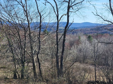 LAND - Summit, NY