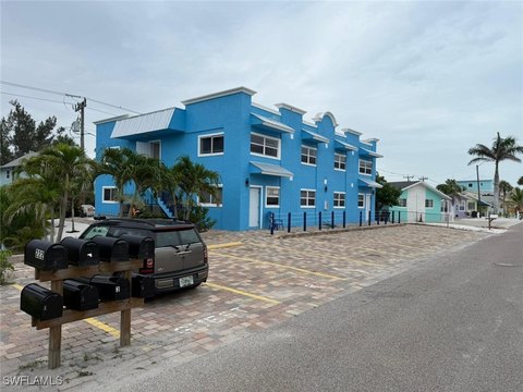 Fort Myers Beach Income Opportunity