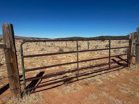 Seligman, AZ Land For Sale